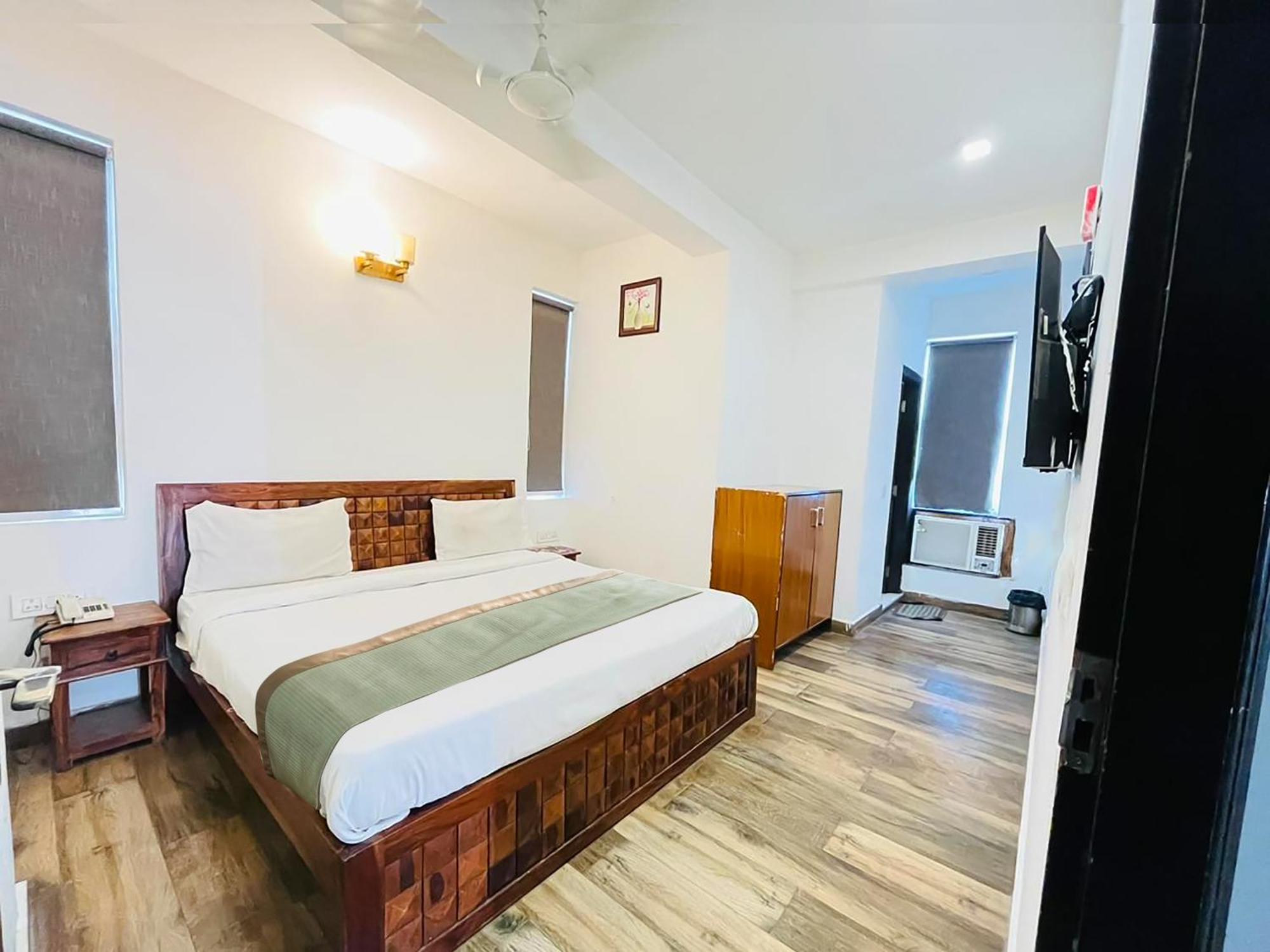 Hotel Blu - Saket Dlf Avenue 3* New Delhi
