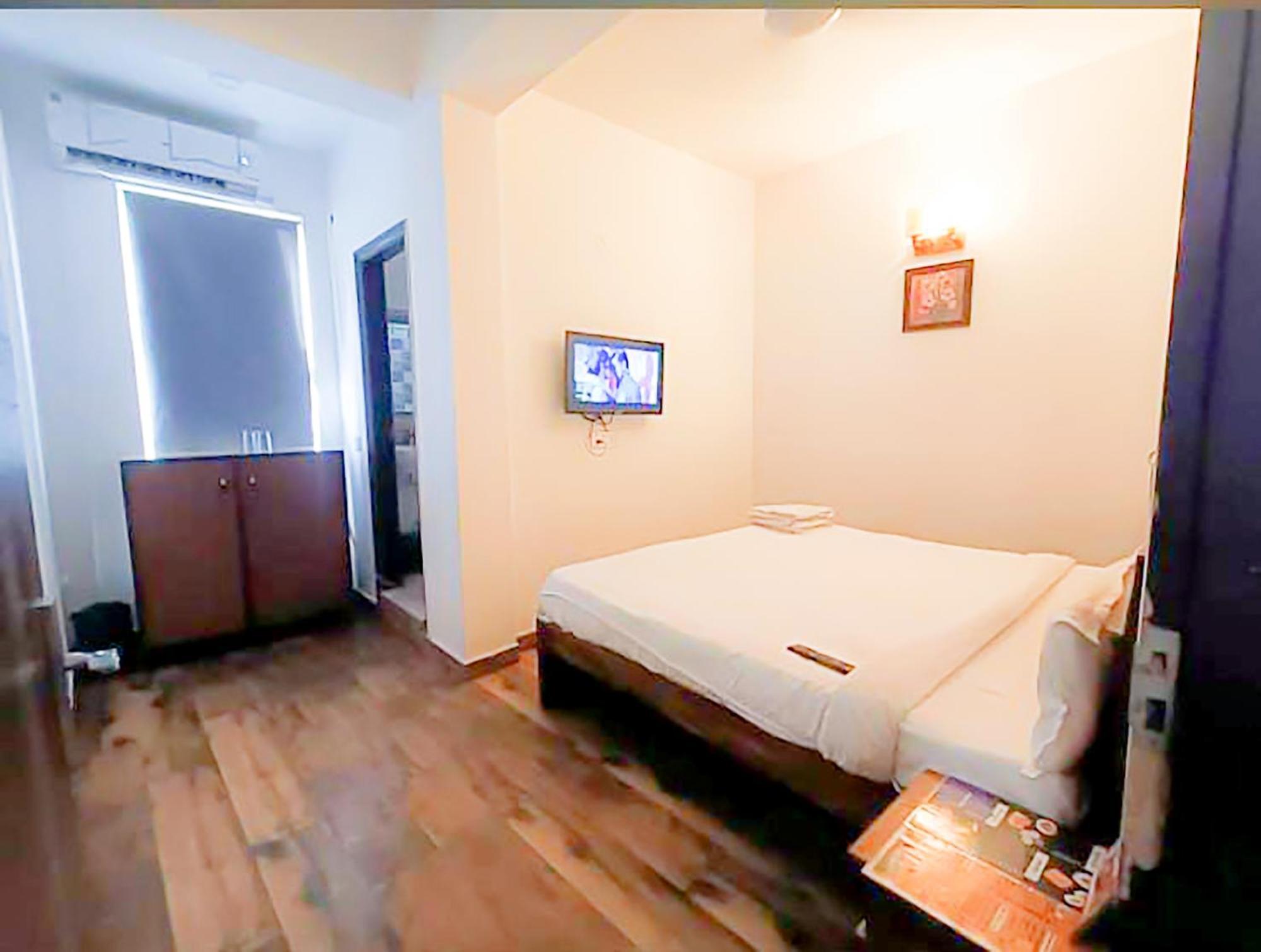 Hotel Blu - Saket Dlf Avenue 3* New Delhi