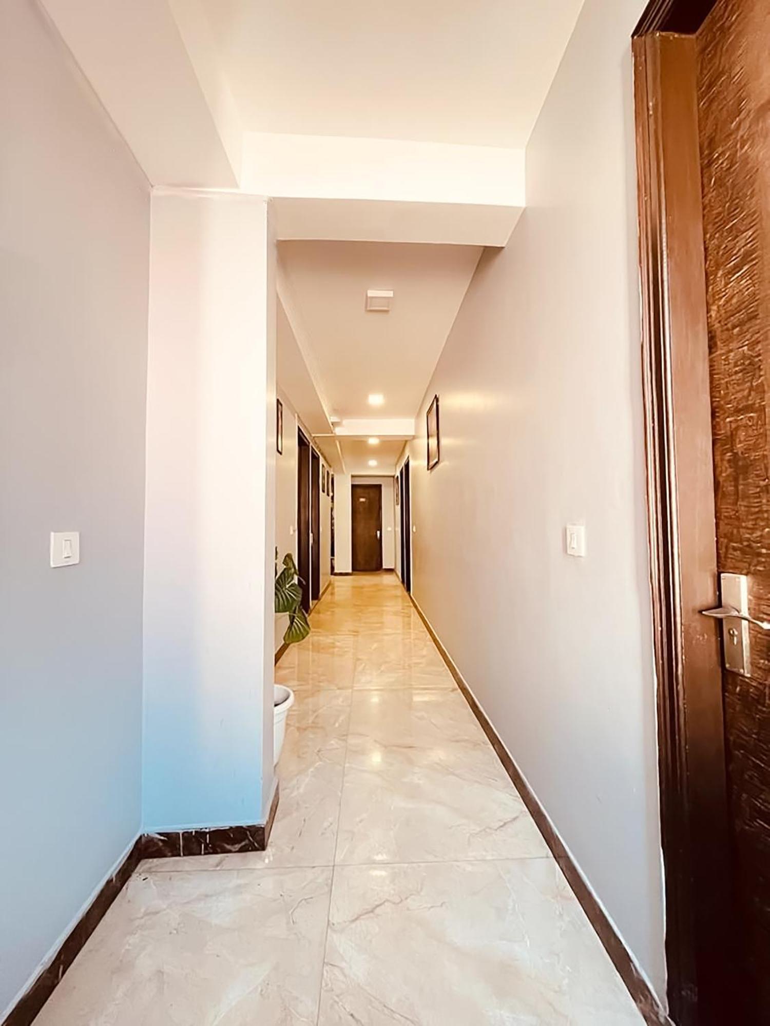 Hotel Blu - Saket Dlf Avenue